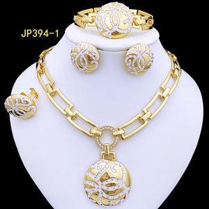 Women Round Pendant Necklace Set